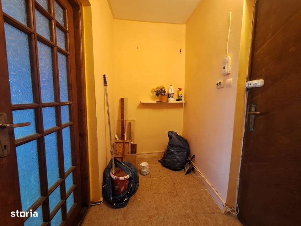 Apartament 1 camera, 21 mp, decomandat, etaj 4, zona Buziasului - Imagine principală: 4/4