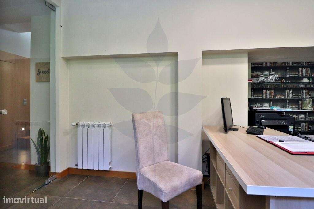 Moradia T4+Escritório na Areosa, junto à praia-37