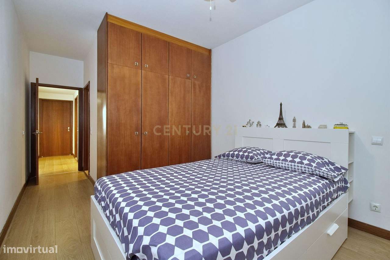 Magnífico Apartamento T3 com vista direta de mar!-33