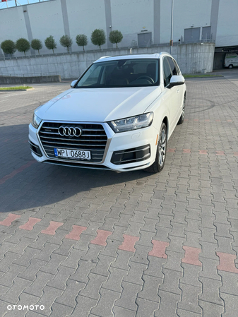 Audi Q7 - 1