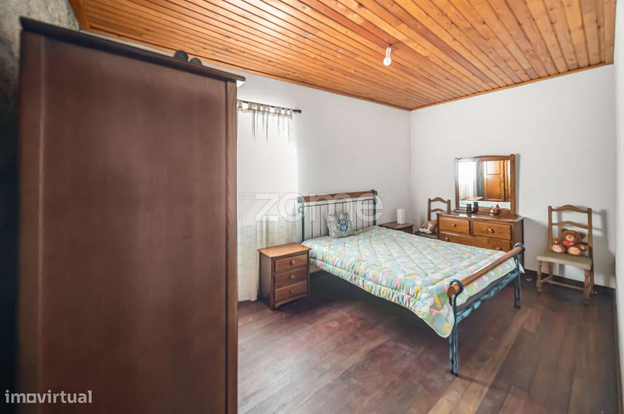 Moradia T4 para recuperar - Grande imagem: 5/21