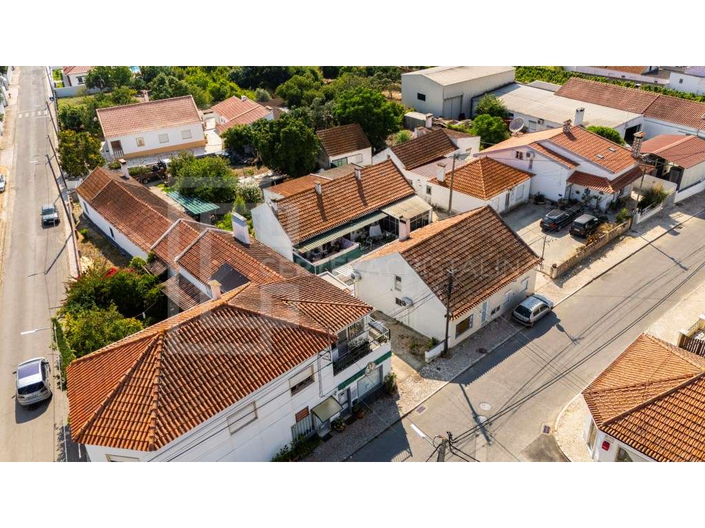 Conjunto de 5 Moradias - Excelente Investimento-9