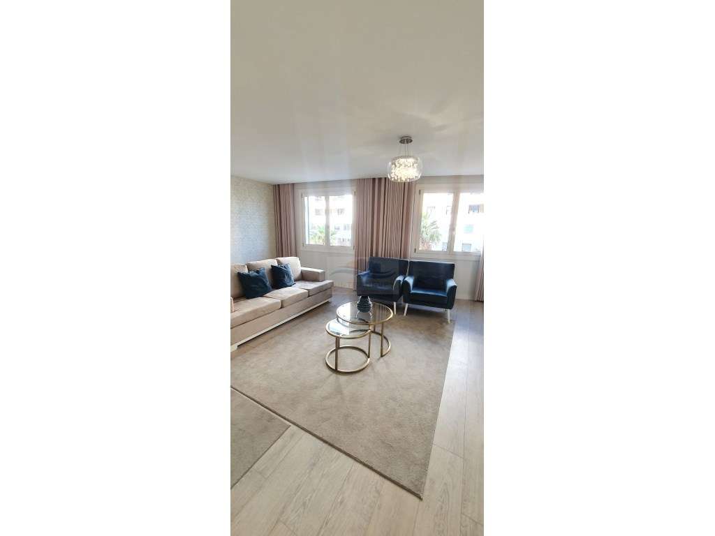 T3 de luxo e requinte com 3 WCS e Garagem nas Lezírias do Infantado-12