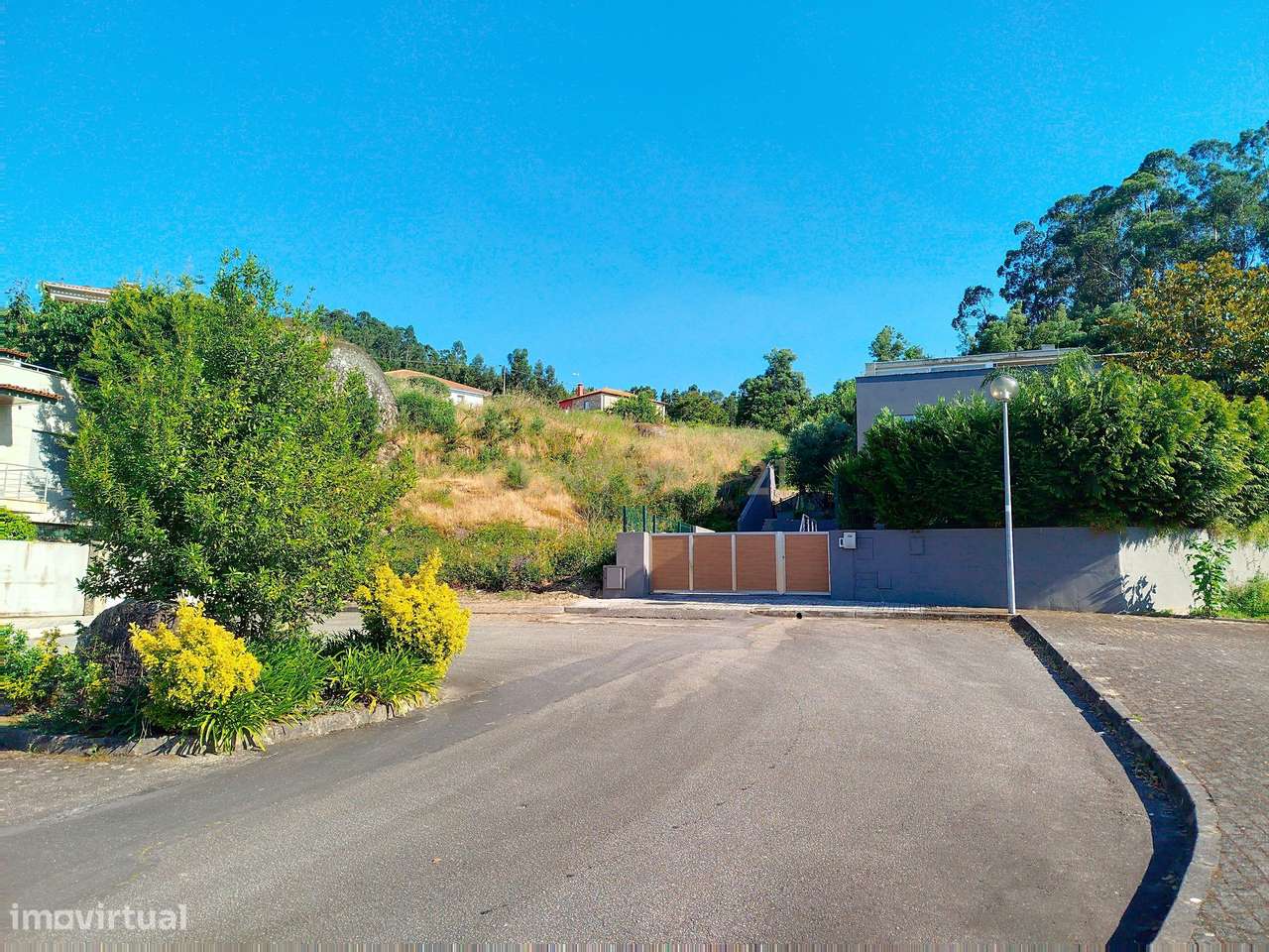 TERRENO DE CONSTRUÇÃO EM DEÃO-8