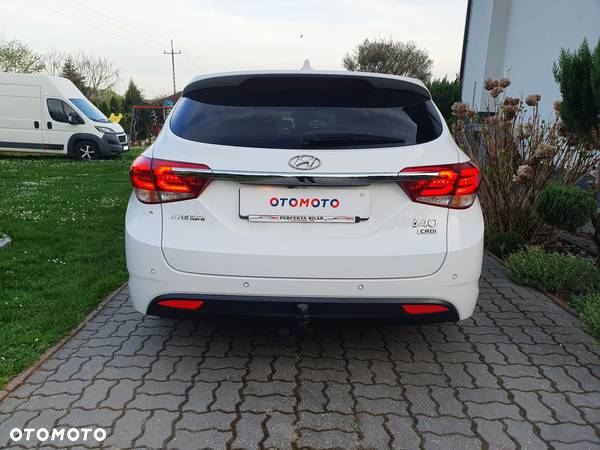 Hyundai i40 Kombi 1.7 CRDi Premium - 4