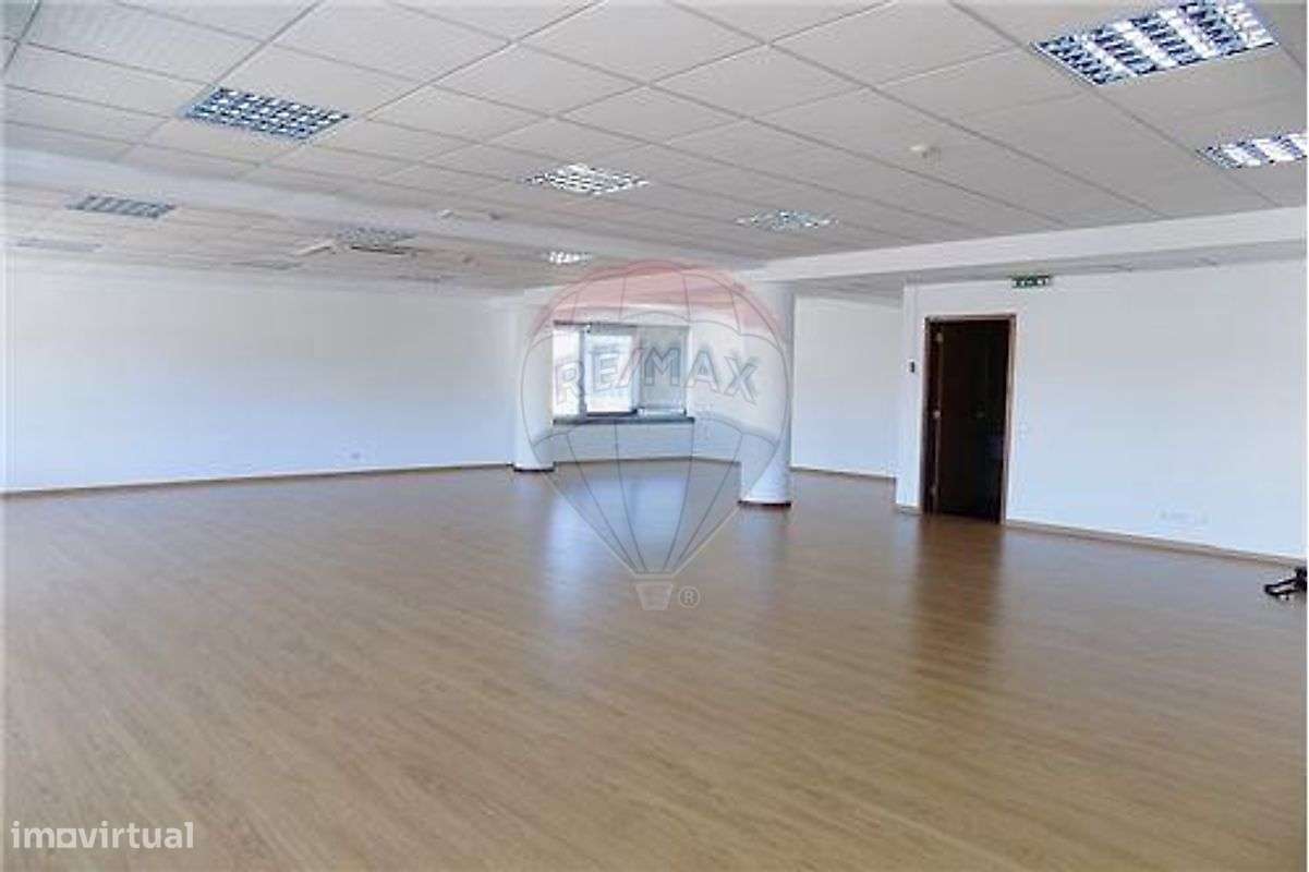 Escritório T0 para arrendamento - Grande imagem: 3/17