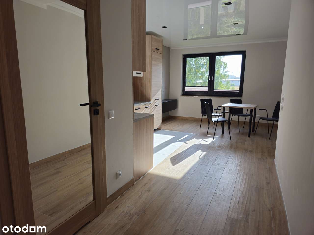 Nowa Kawalerka Na Wynajem z Wyposażeniem! Winda/Balkon/Ogródek - Pełny obrazek: 3/8