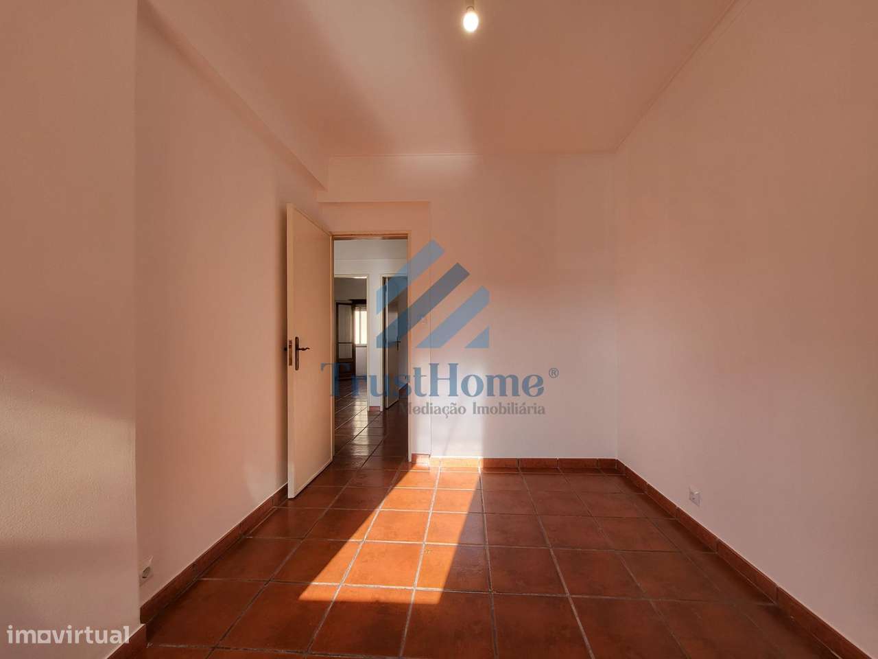 T2 no centro de Queluz a 5min da estação de Queluz-8