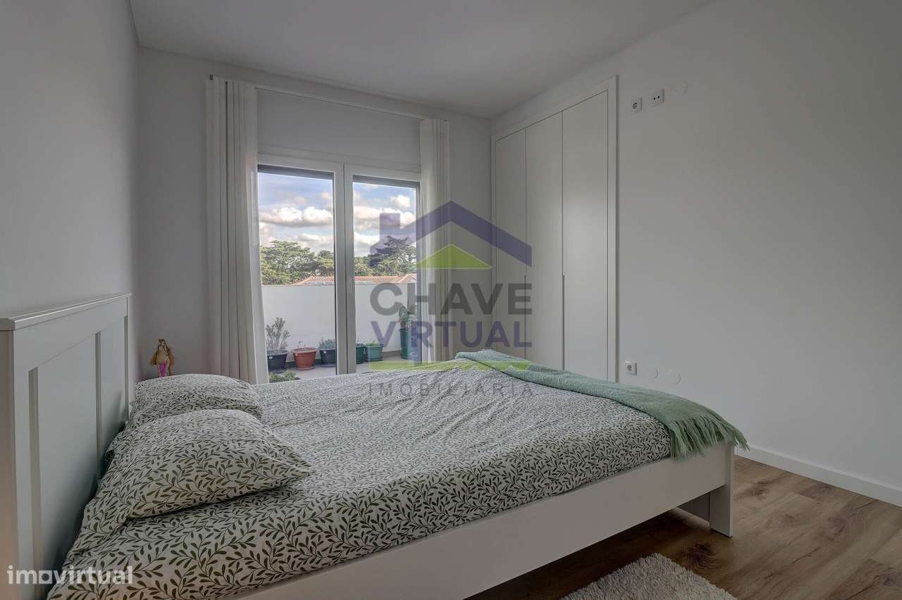 Excelente Apartamento T3 com Garagem - Centro Bombarral-29