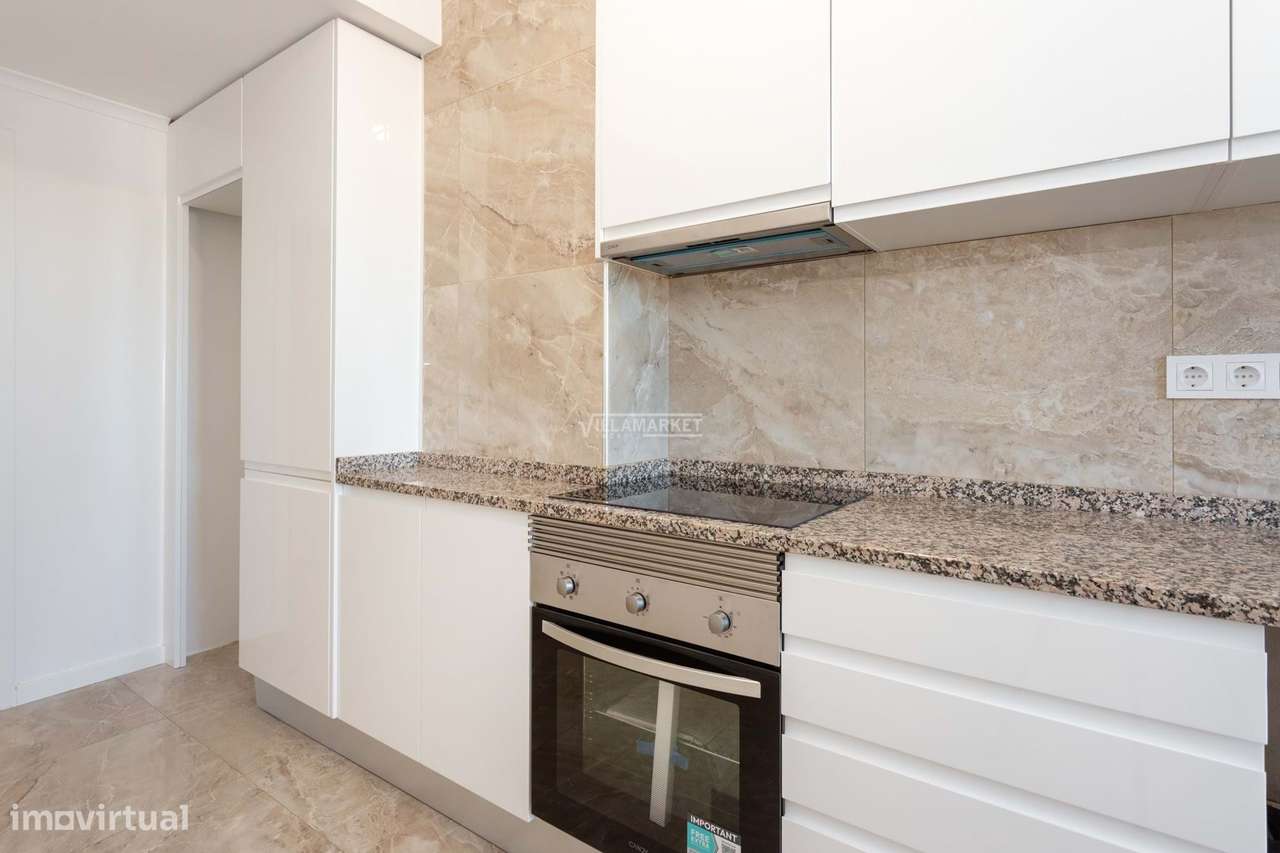 Apartamento T3 Renovado em Portimão-10