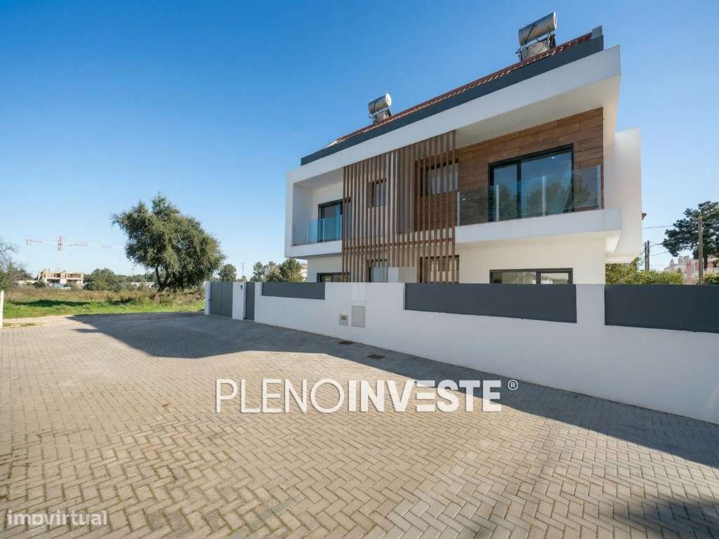 Moradia V3 com piscina Nova construção em Pinhal de Frades-40