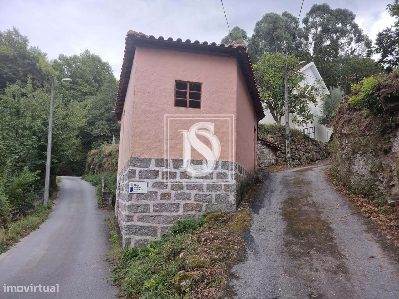 Moradia Isolada T2 em UDF de Ventosa e Cova-12