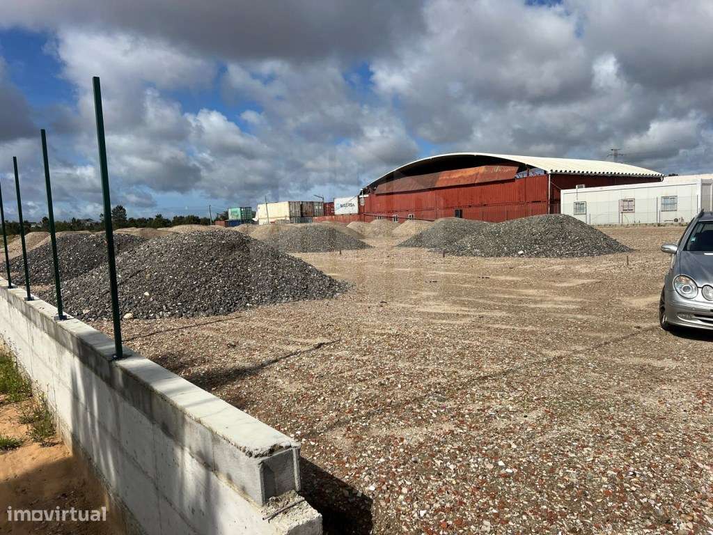 Terreno industrial com 10000 m2 em Quinta do Anjo, Palmela - Grande imagem: 3/5