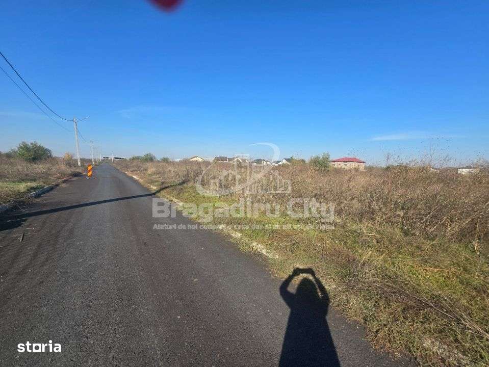 Teren deschidere la asfalt - Imagine principală: 5/6