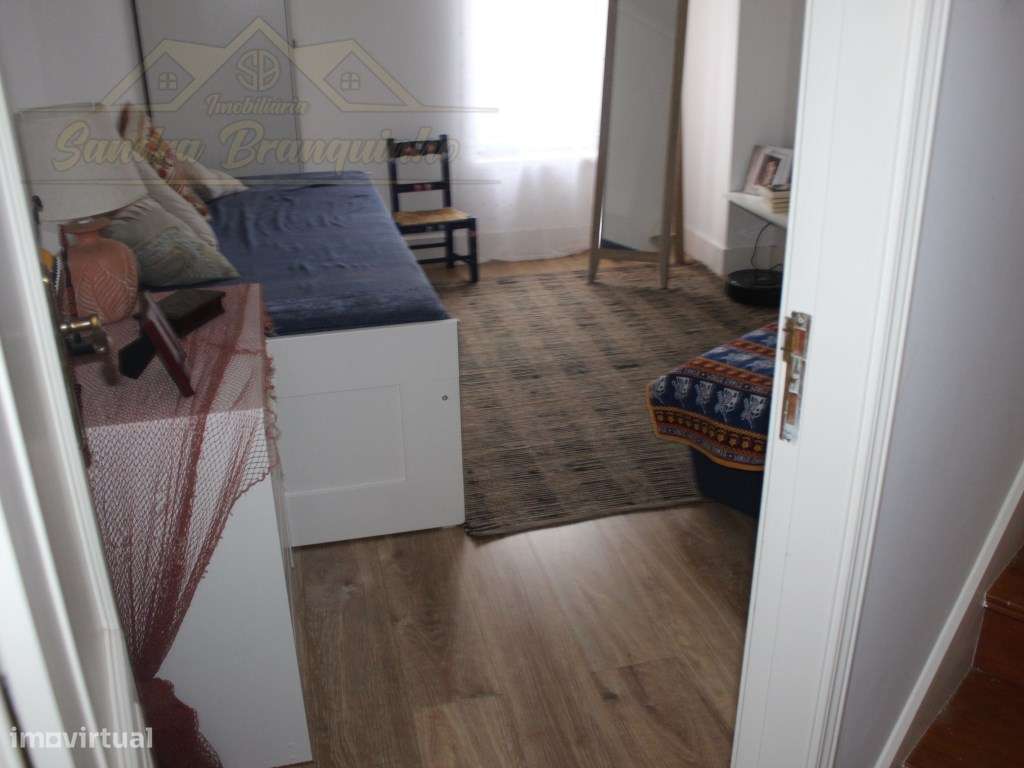 Apartamento T2 com garagem a 10min da praia-8