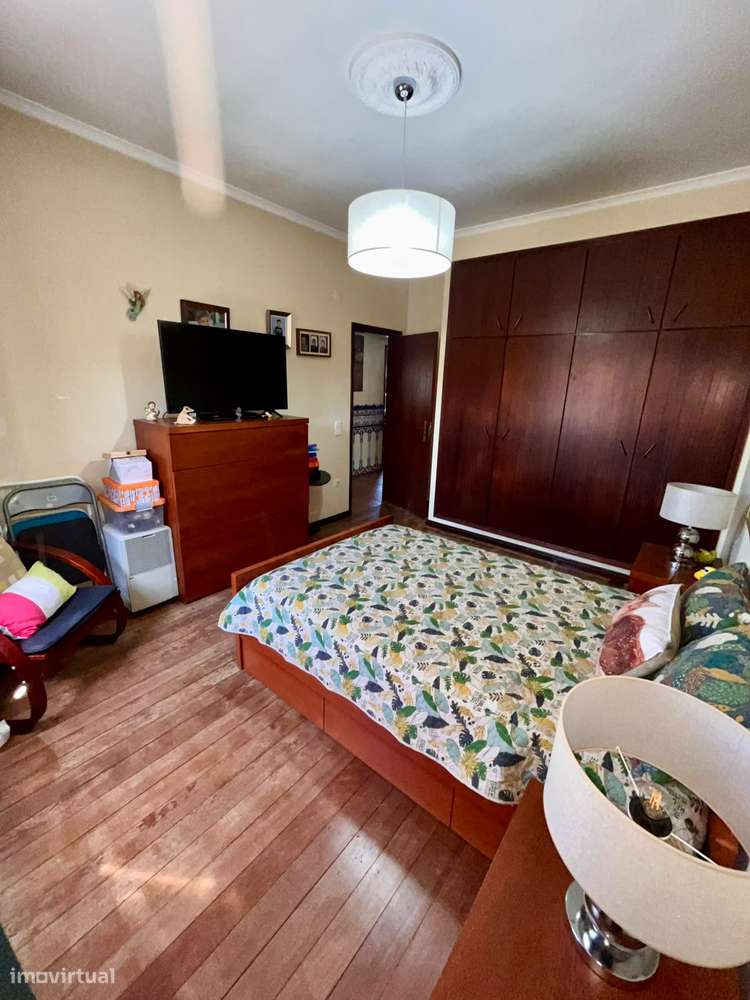 Moradia T2+1 com piscina em Salvaterra De Magos.-17