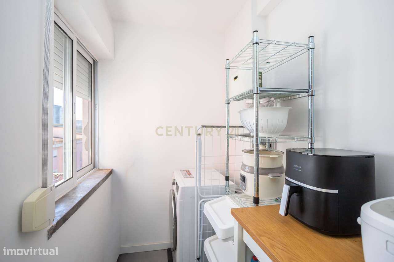 Apartamento T3 Remodelado em São Domingos de Benfica | 2 WC-7