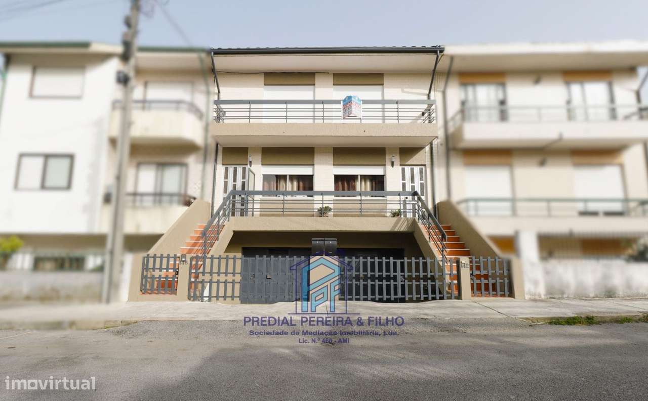 Andar Moradia T2 3 Remodelado Gueifaes Maia Junto A Escola Eb