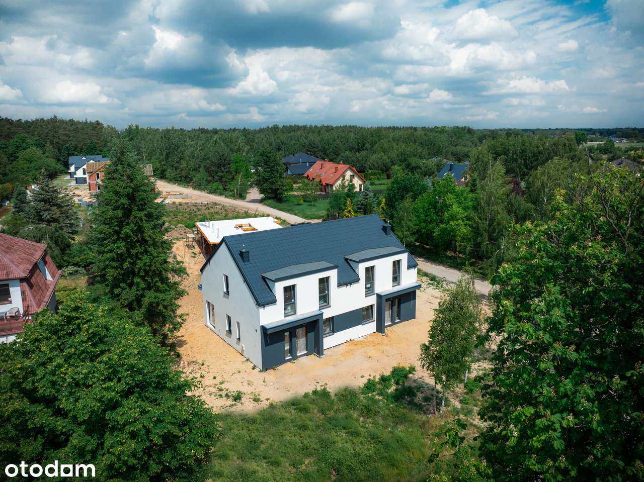 Nowoczesne domy w otulinie lasów blisko miasta - Krzywiec/Rąbień AB-3