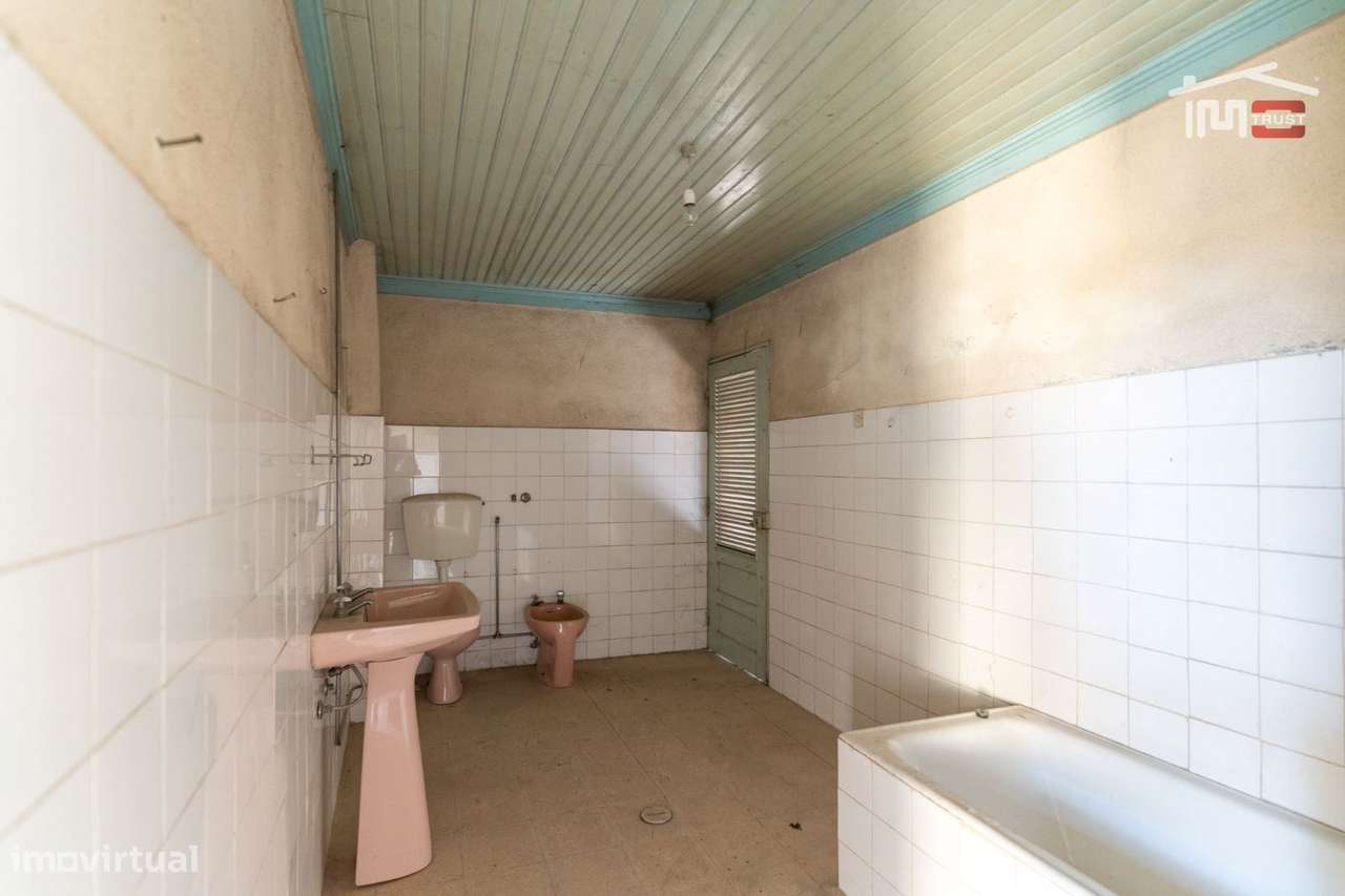 Oportunidade de habitação para recuperar-8