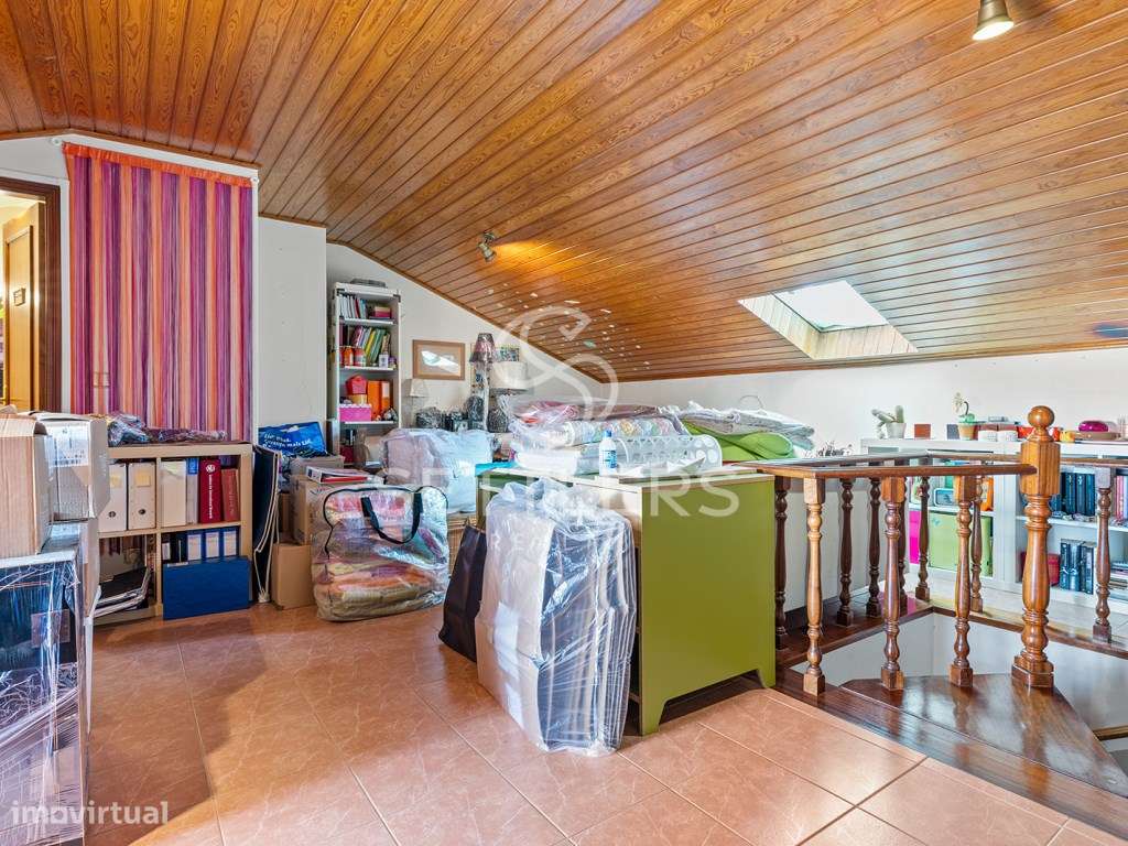 Apartamento T2+1 - Parede-36