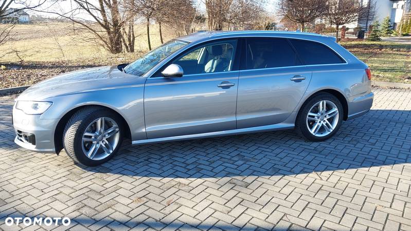 Audi A6 Avant 2.0 TDI quattro S tronic - 23