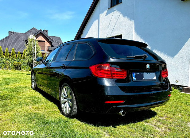 BMW Seria 3 318d - 5