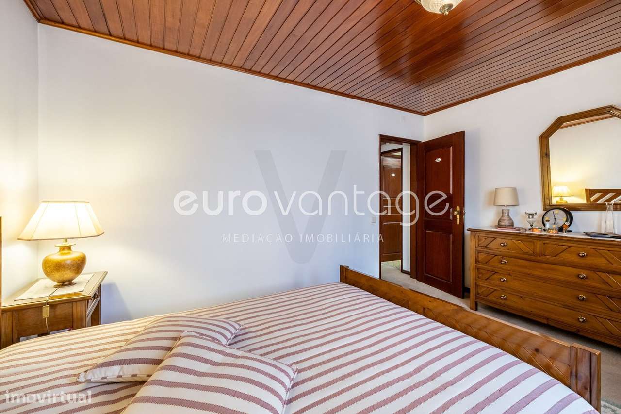 MORADIA T8 NO CENTRO DE LEIRIA-17