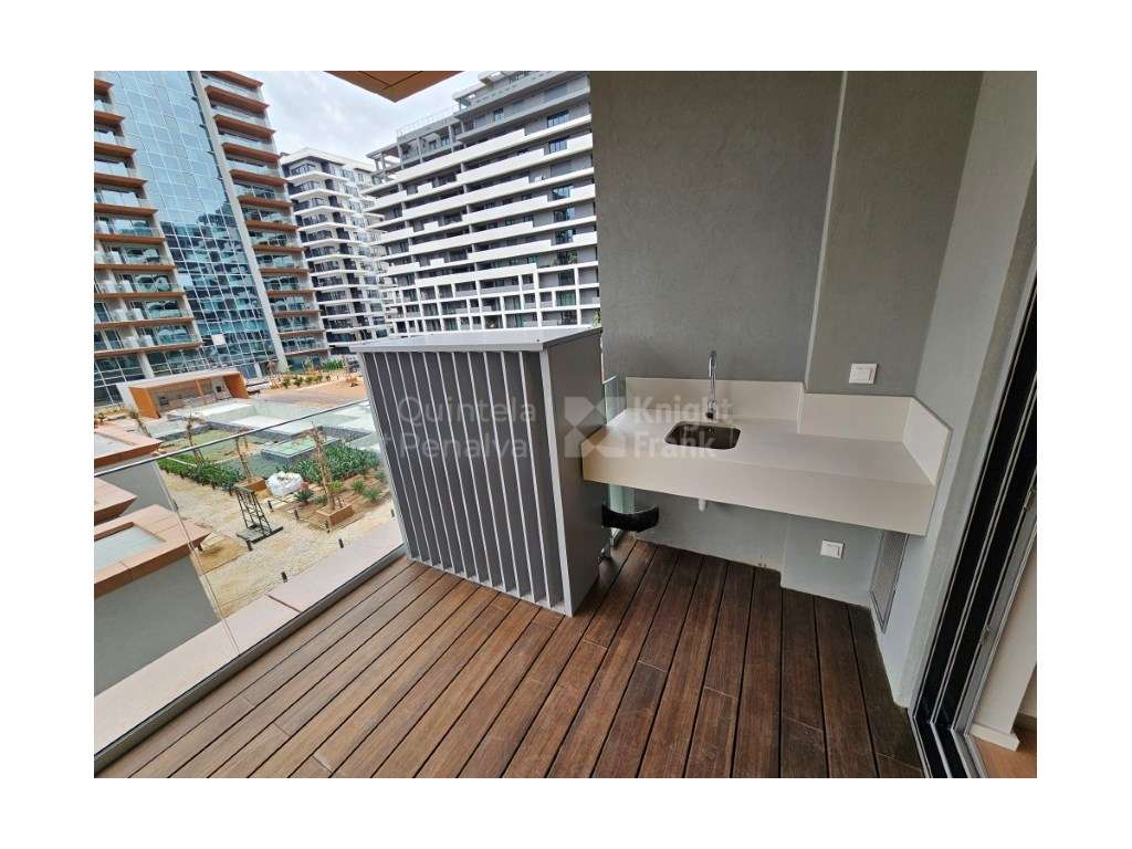 T3 com varanda e com condomínio fechado com piscina - Grande imagem: 5/40