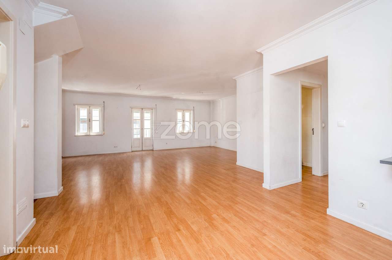 CASA EXCLUSIVA NA RUA DA COSTA (entre as Necessidades e Alcântara)-9