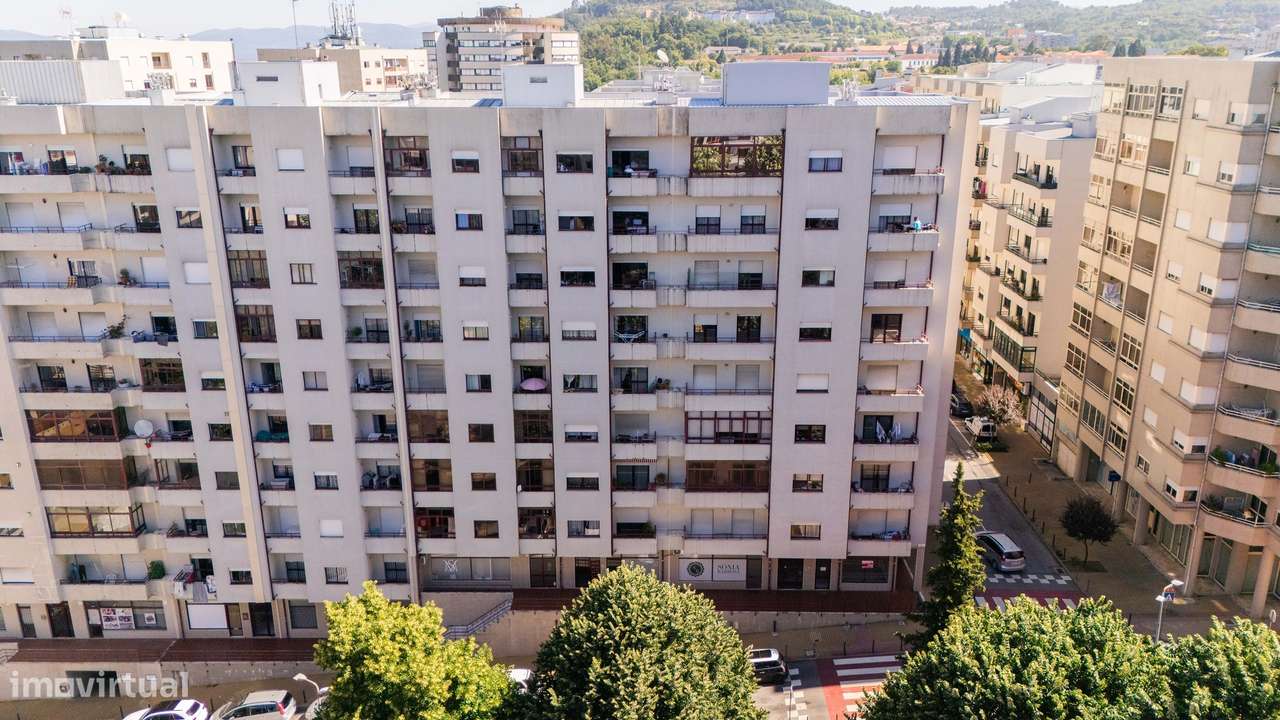 Apartamento T2 Duplex, em S. Vicente - Braga-32