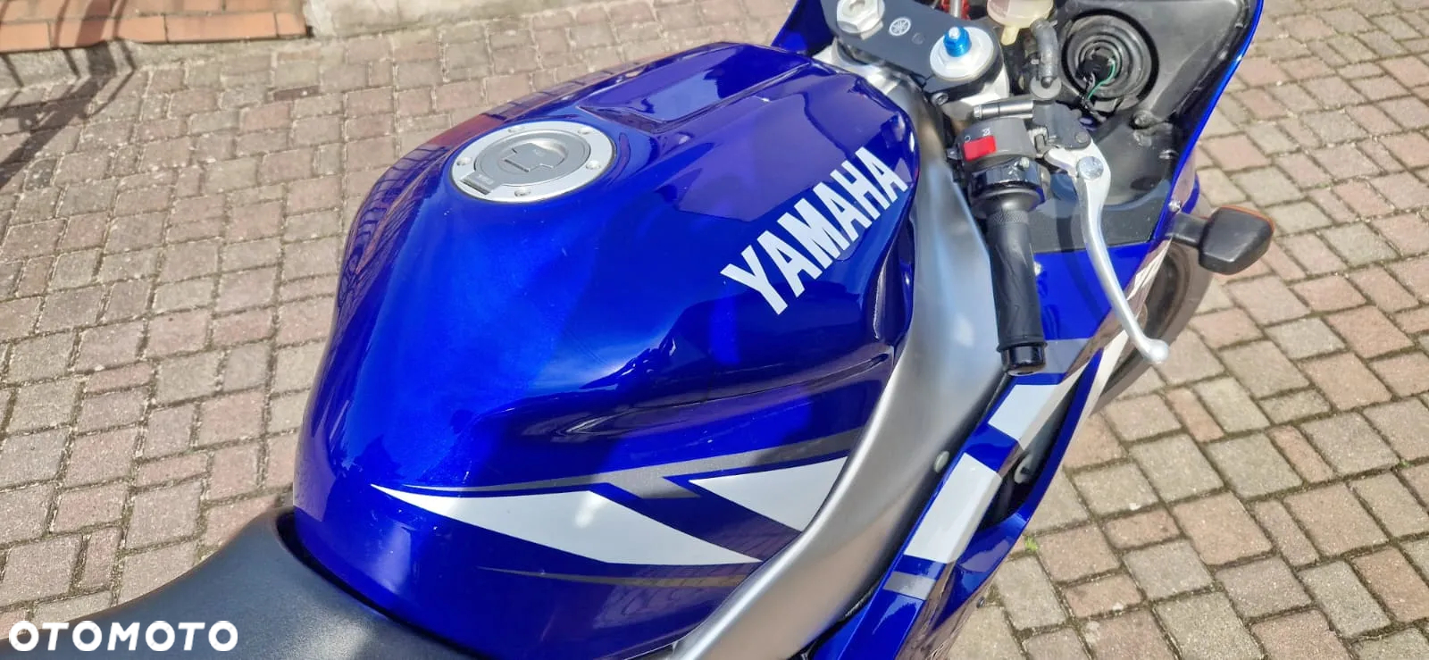 Yamaha YZF - 7