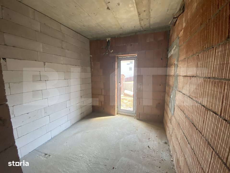 Apartament cu 3 camere, 40 mp, decomandat, zona Porolissum - Imagine principală: 5/8