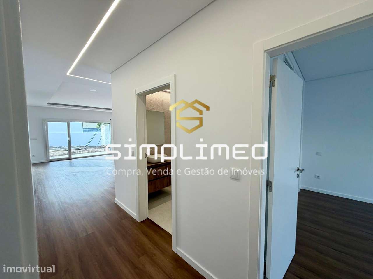 Moradia Isolada Térrea T4  Fernão Ferro  (CF)-20