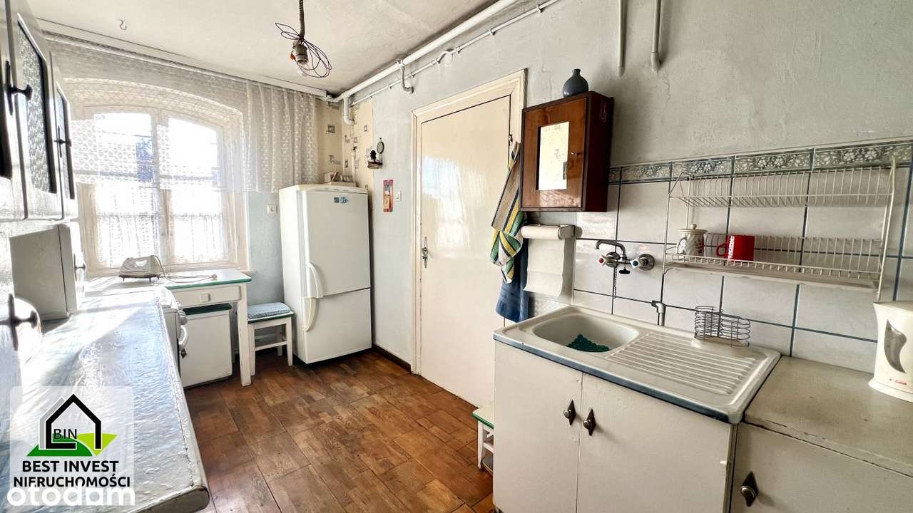 Poniemiecki dom z cegły z wielkimi możliwościami-17