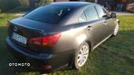 Lexus IS 220 D Prestige - 11