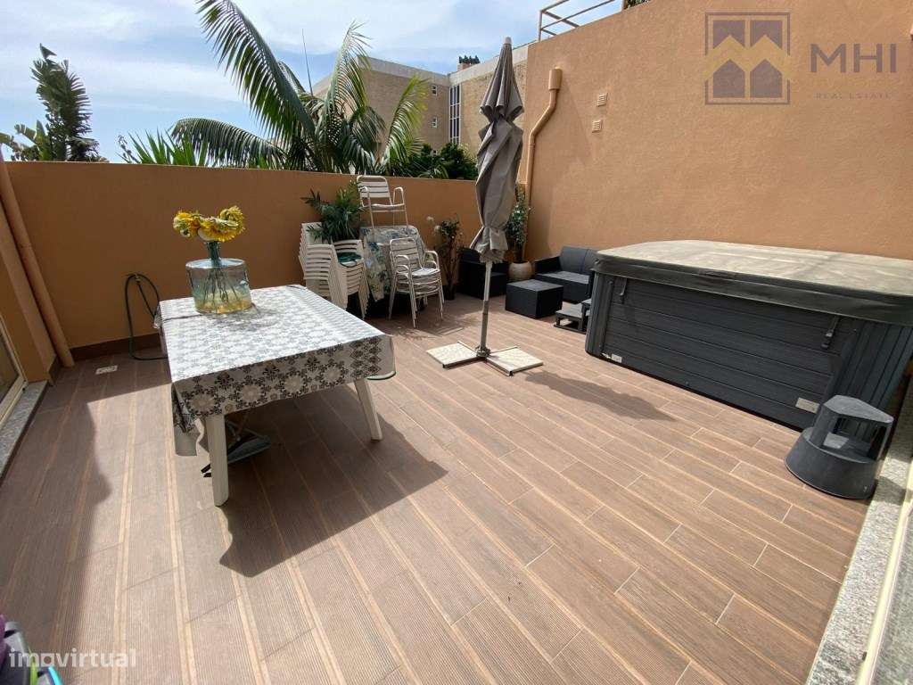 Excelente moradia Bifamiliar T3, a 100 metros da praia em Canidelo-24