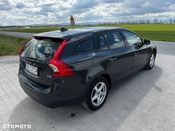 Volvo V60 D3 Geartronic Momentum - 11