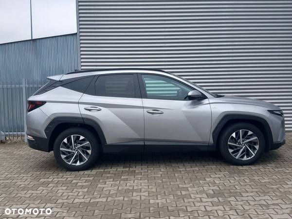 Hyundai Tucson - 8