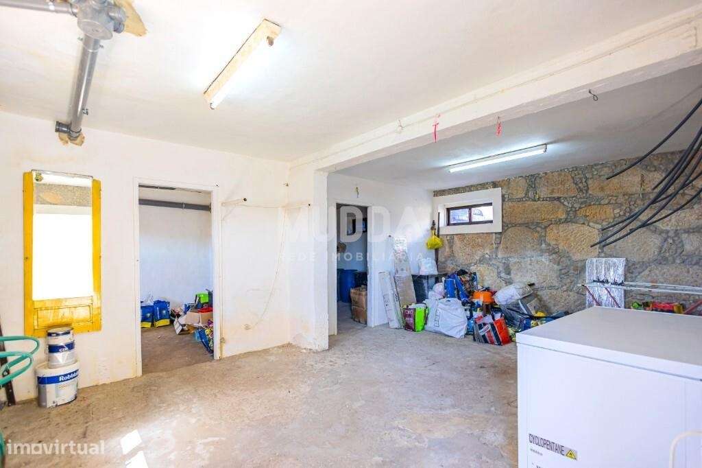 Moradia T1+2 em Arrifana - Santa Maria da Feira-12