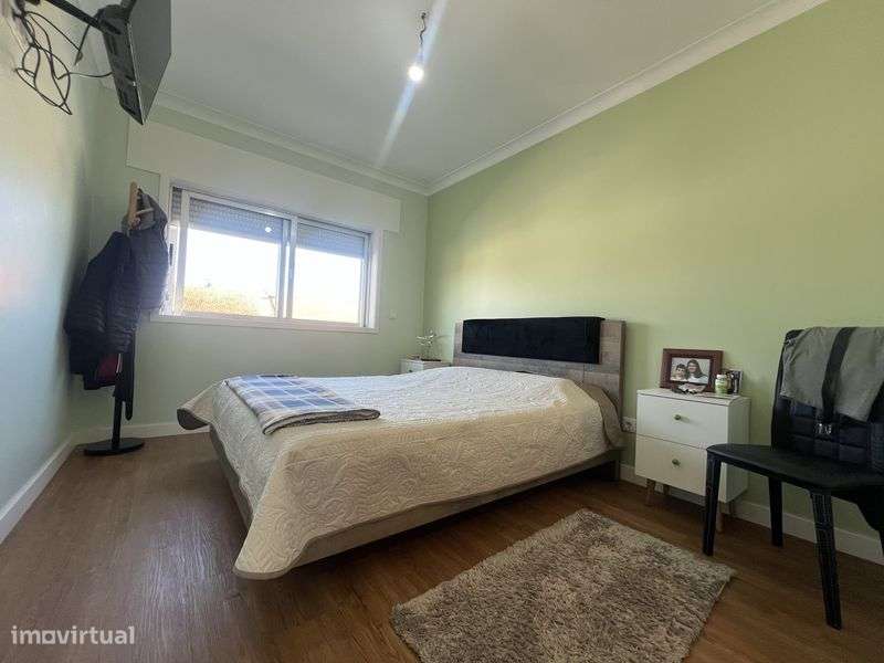 Apartamento T2+1 Maia c/ varanda e Box-5