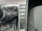 Volkswagen Passat Variant 2.0 TDI BlueMotion Technology Comfortline - 27