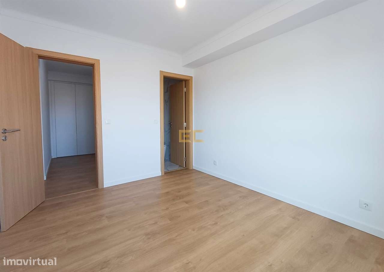 Apartamento T2 de Prestígio com Vista Mar!-36