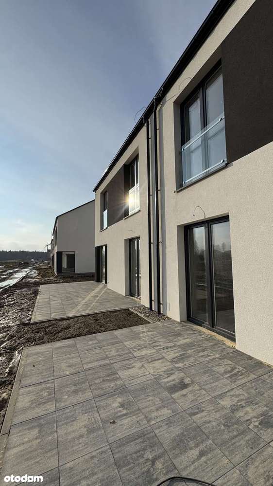 Nowe domy w Nowosolnej z furtką do lasu-6