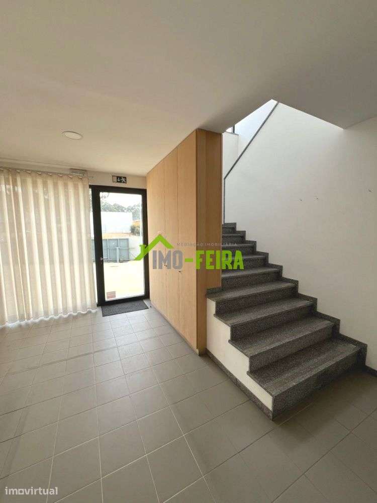 Pavilhão industrial , Fiães-7