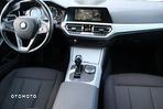 BMW Seria 3 318d Sport Line - 10