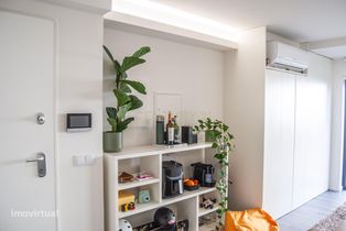 Apartamento T0 Mobilado com varanda - Zona central de Aveiro - Grande imagem: 3/18