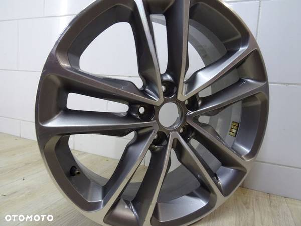 Hyundai 19" 5x114.3 ET 49,5 52910-2W400 - 3