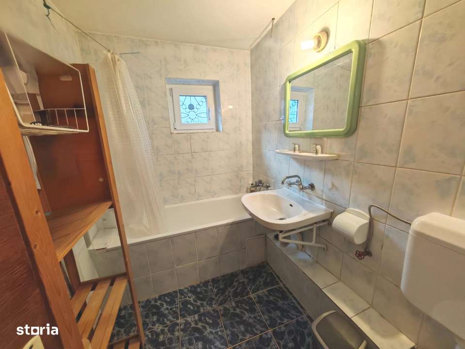 De Vanzare- Apartament Luminos, Decomandat cu Centrala Proprie-12