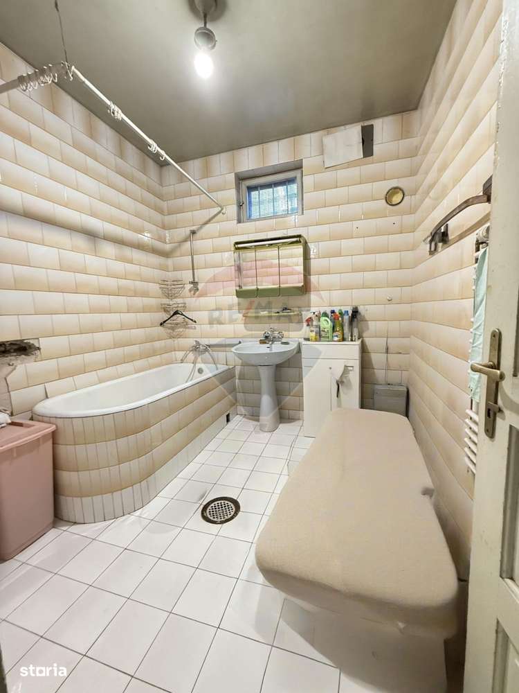 Teren 1100 mp si Casa Strada Luica Sector 4-9